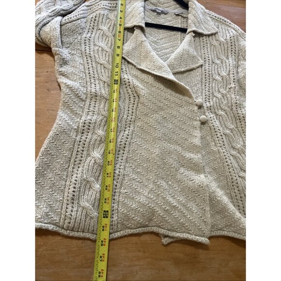 Royal Robbins Women’s Sz Medium Collared Cardigan Cream Covered Buttons - Picture 7 of 10